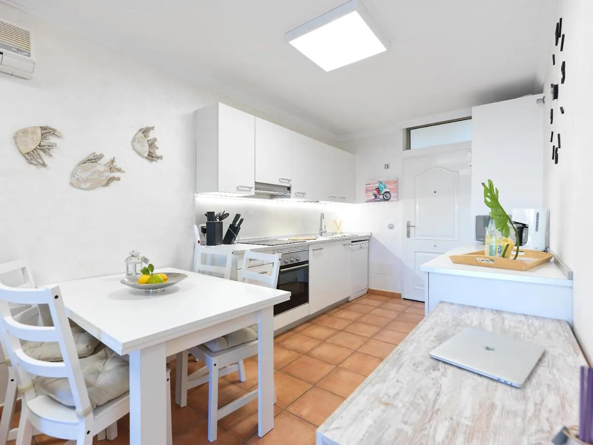 Brand New Home With Sunset Terrace Mogan